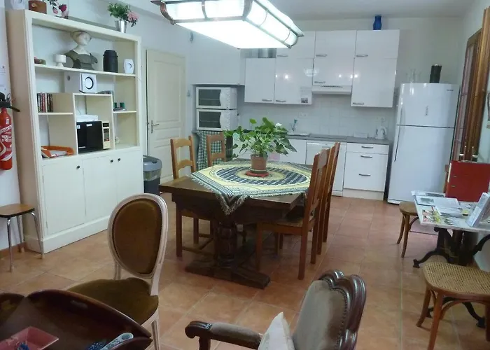 La Maison De Velours Couette-café